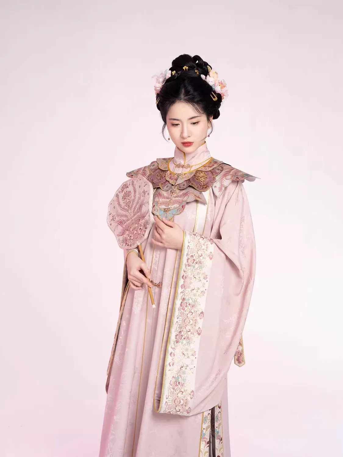 6-Piece Pink Hanfu Graduation Gown Outfit - Image 2